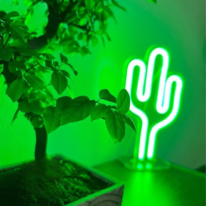 Mini Cactus LED Lamp – Cute & Vibrant Desk or Nightstand Light