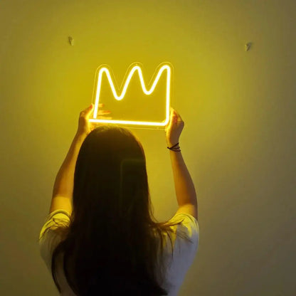 Neon Crown LED Sign – Royal & Artsy Glow Wall Decor